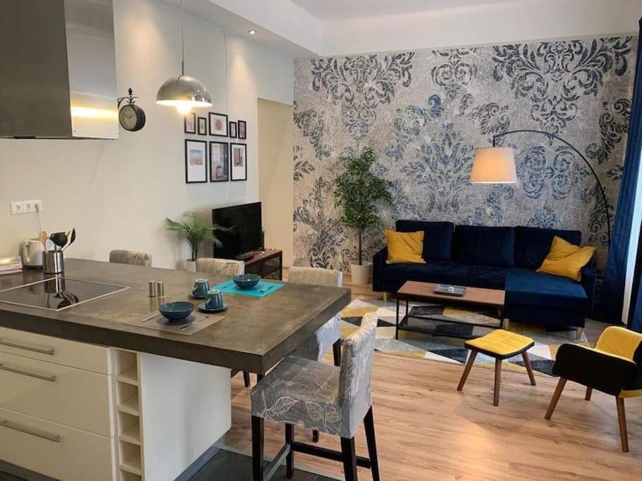 Gozsdu Top Suite Budapest Luaran gambar